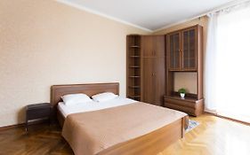 Светлая 2-комнатная квартира в Центре
